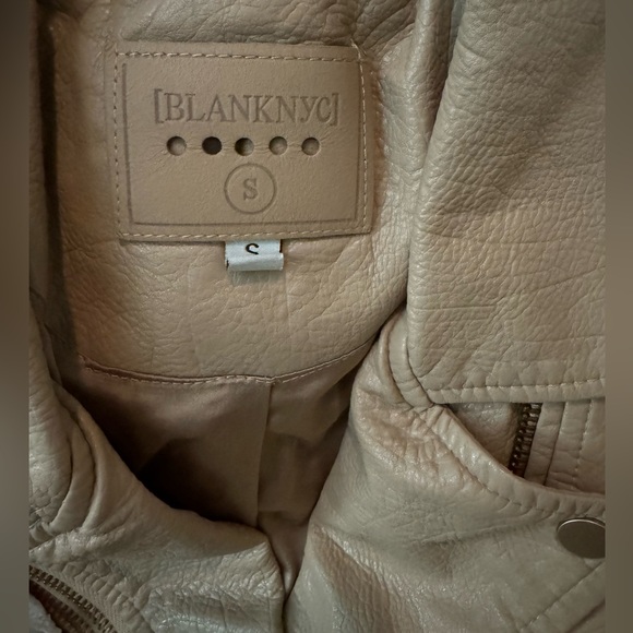 Blank NYC Blank NYC-Natural Vegan Leather Moto Jacket Light beige Small NWT - Picture 6 of 8